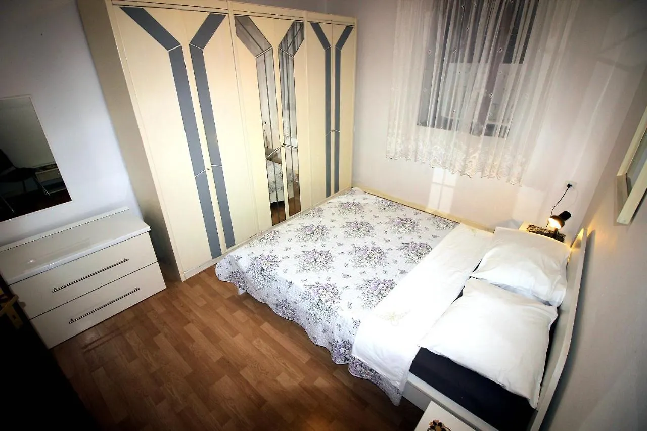 Apartment Leana Selce