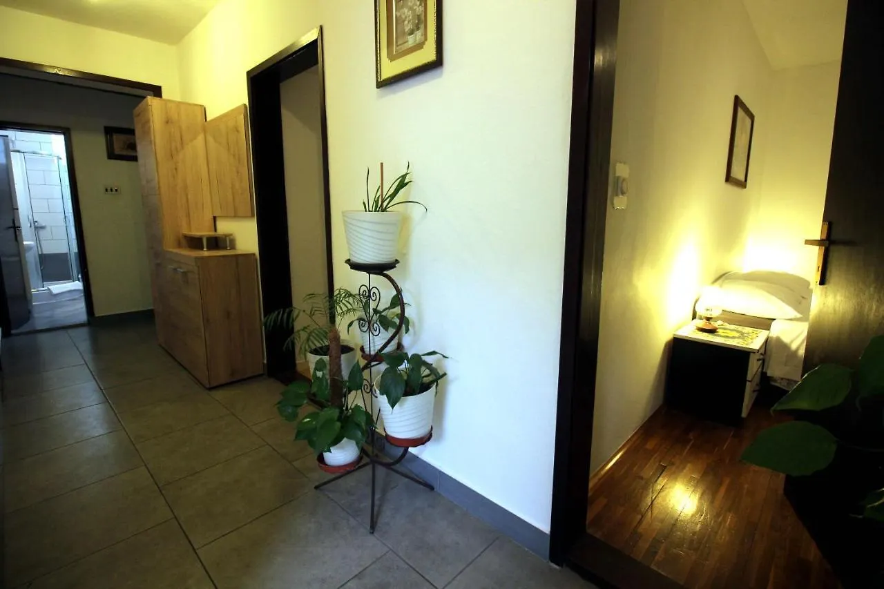 Apartment Leana Selce