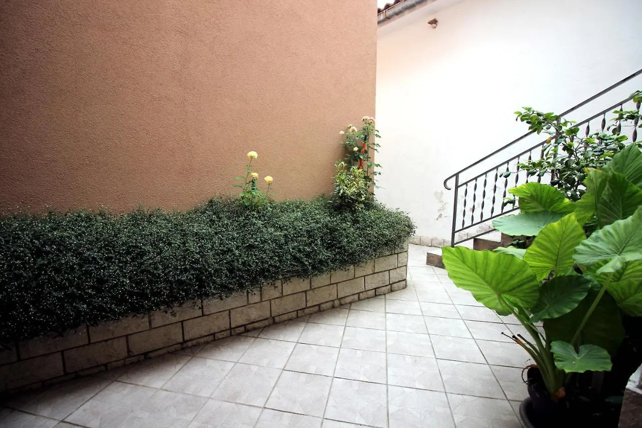 Apartment Leana Selce Croatia